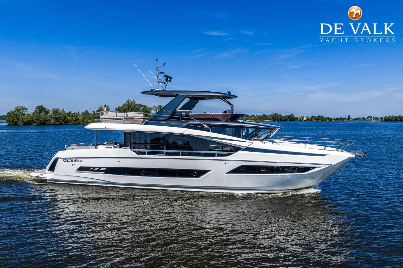 Prestige X70 — Bild 1
