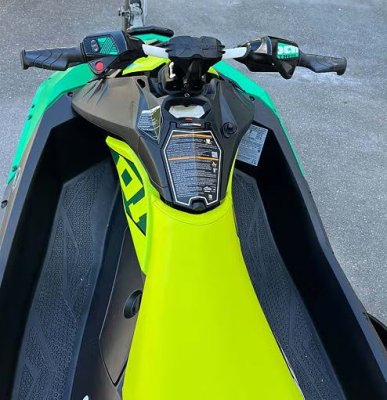 SeaDoo Spark Trixx 2UP — Photo 4