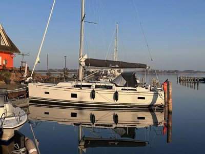 Hanse 388 - 3 cabin — Photo 1