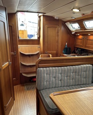 CR Yachts 390 — Photo 12