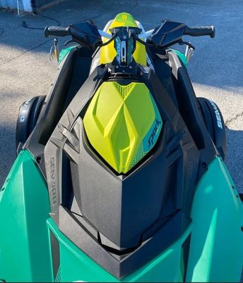SeaDoo Spark Trixx 2UP — Photo 3