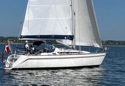 CR Yachts 390 — Photo 1