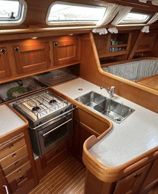 CR Yachts 390 — Photo 6